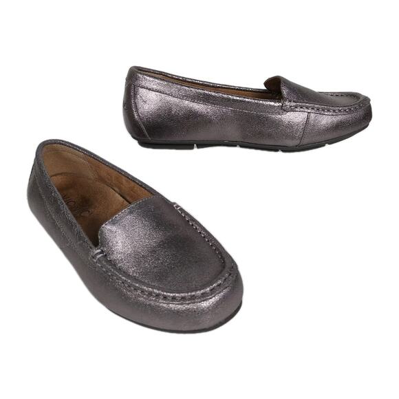 VIONIC Debbie Loafer Metallic Silver Leather Orthotic Comfort Women's 7.5 Wide - Picture 1 of 9
